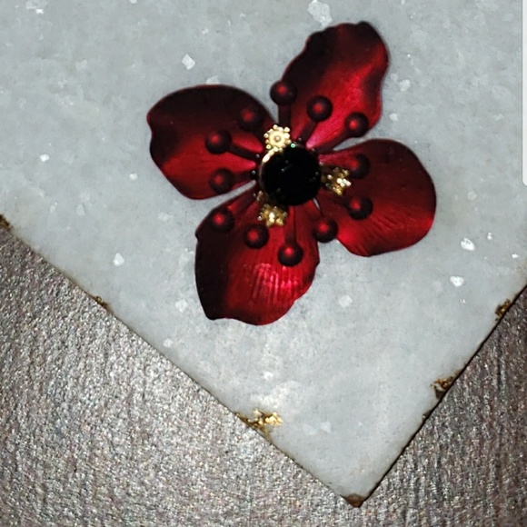 Red wine flower earrings - Picture 2 of 3
